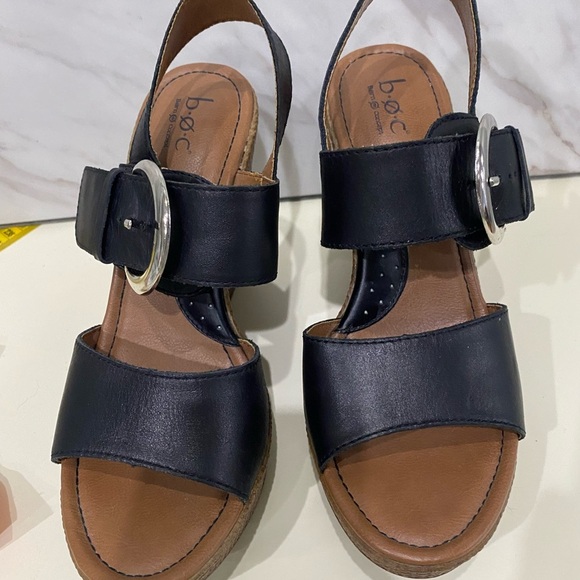 B.O.C Born Concept Alondra Women's Black Leather Wedge Sandals Size 7 - Picture 15 of 16